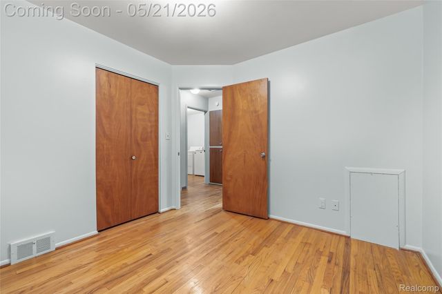 36436 Center Court, Wayne, MI 48184