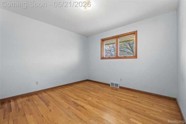 36436 Center Court, Wayne, MI 48184