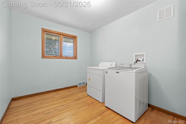 36436 Center Court, Wayne, MI 48184