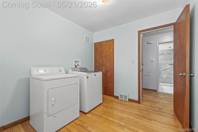 36436 Center Court, Wayne, MI 48184