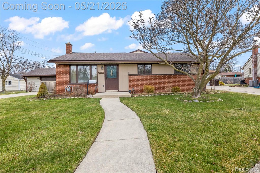 36436 Center Court, Wayne, MI 48184