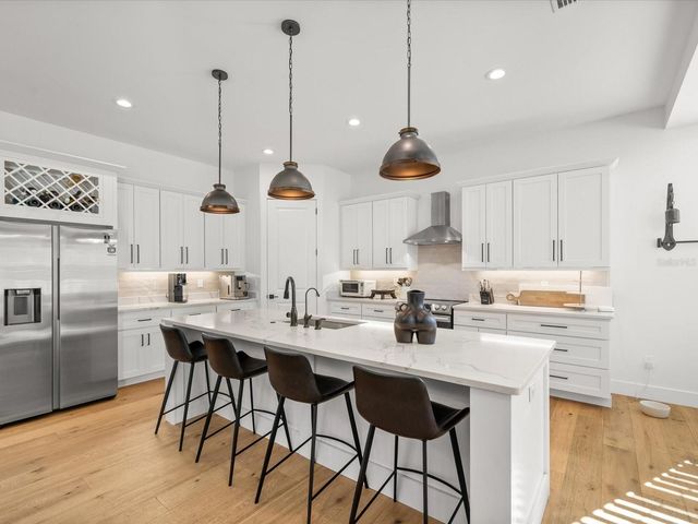 3508 W EUCLID AVENUE, Tampa, FL 33629