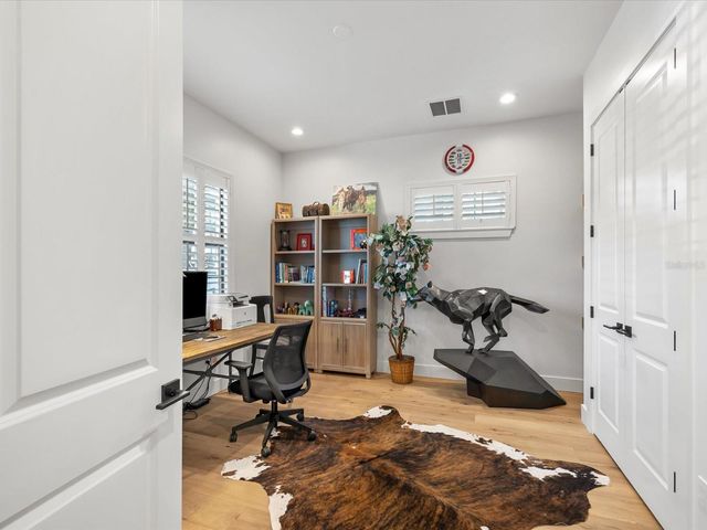 3508 W EUCLID AVENUE, Tampa, FL 33629