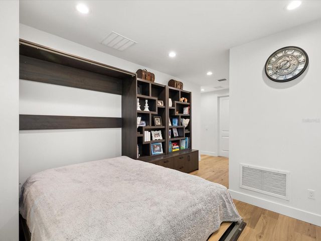 3508 W EUCLID AVENUE, Tampa, FL 33629