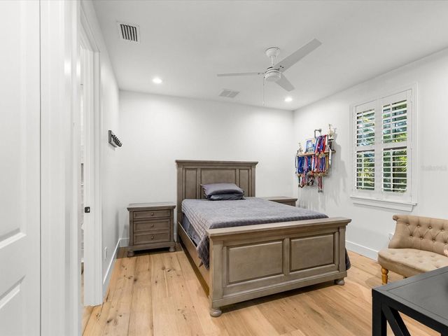 3508 W EUCLID AVENUE, Tampa, FL 33629