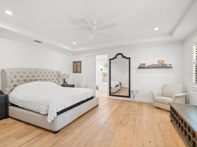 3508 W EUCLID AVENUE, Tampa, FL 33629