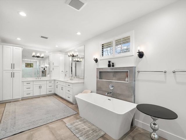 3508 W EUCLID AVENUE, Tampa, FL 33629