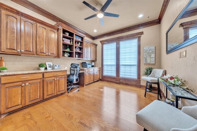 2400 Vineyard Drive, Granbury, TX 76048