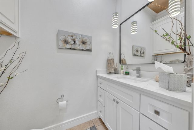 2400 Vineyard Drive, Granbury, TX 76048