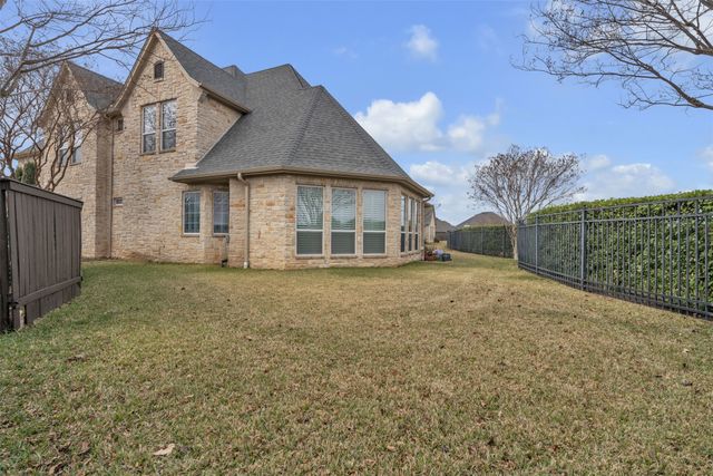 2400 Vineyard Drive, Granbury, TX 76048