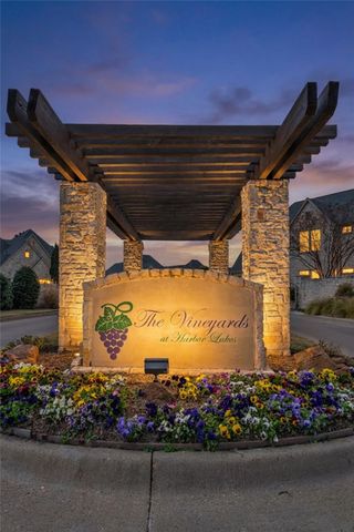 2400 Vineyard Drive, Granbury, TX 76048