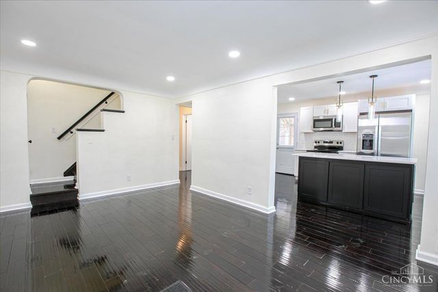 6340 Hamilton Avenue, Cincinnati, OH 45224