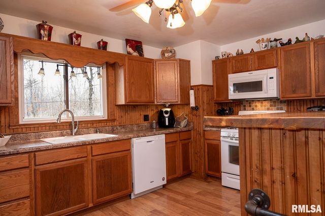 6923 W WHEELER Road, Peoria, IL 61607