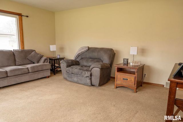 6923 W WHEELER Road, Peoria, IL 61607