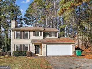 479 Allgood Circle, Stone Mountain, GA 30083