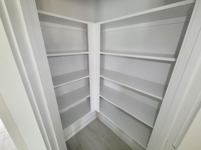 902 Cold Snow Drive, Houston, TX 77090