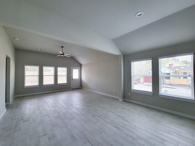 902 Cold Snow Drive, Houston, TX 77090