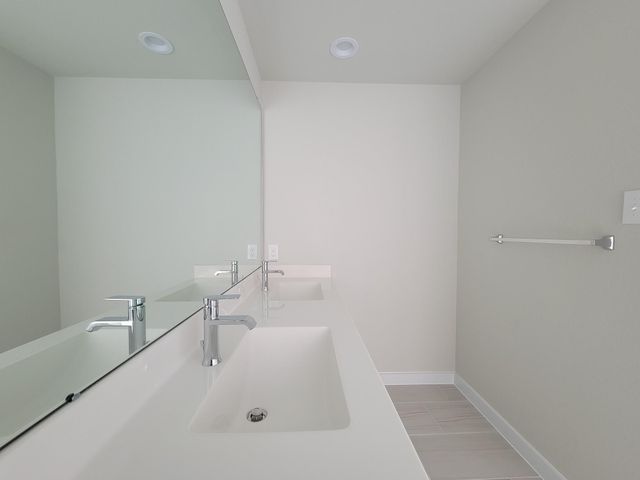 902 Cold Snow Drive, Houston, TX 77090
