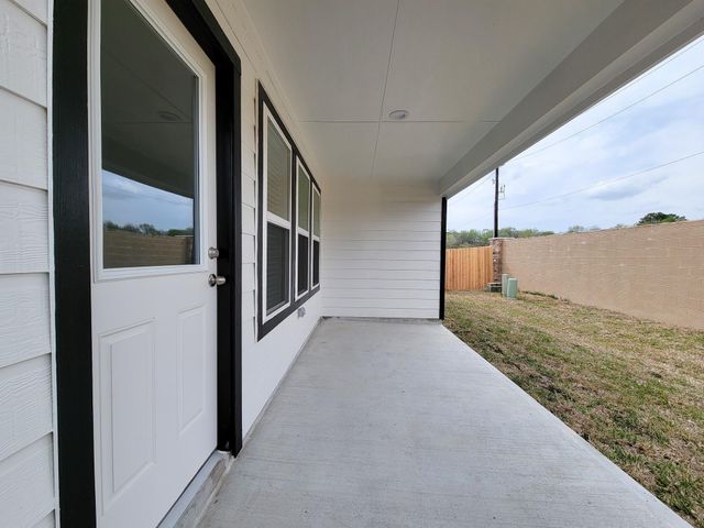 902 Cold Snow Drive, Houston, TX 77090