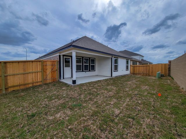902 Cold Snow Drive, Houston, TX 77090