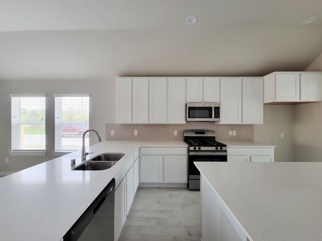 902 Cold Snow Drive, Houston, TX 77090
