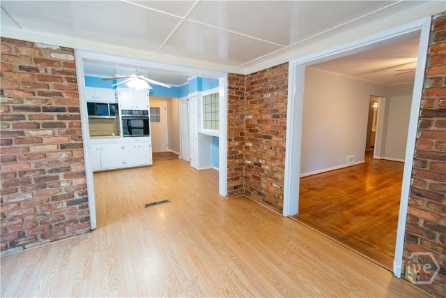 1005 College Station Road, Athens, GA 30605