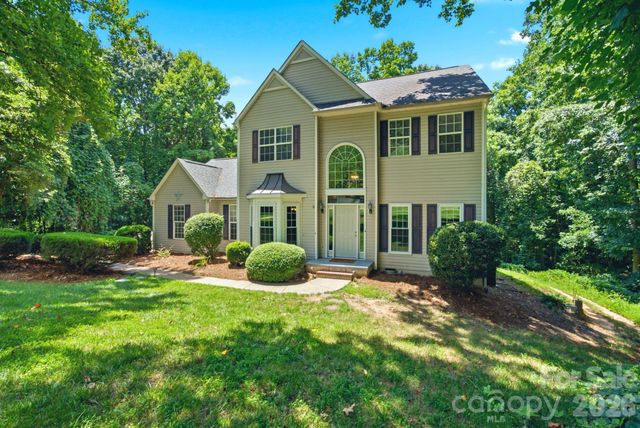137 Purple Finch Lane, Mooresville, NC 28117