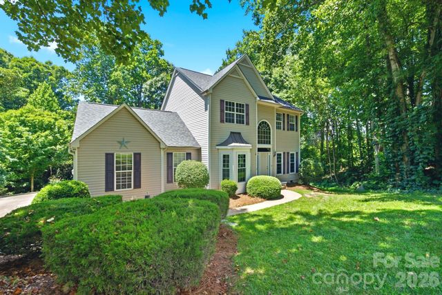 137 Purple Finch Lane, Mooresville, NC 28117