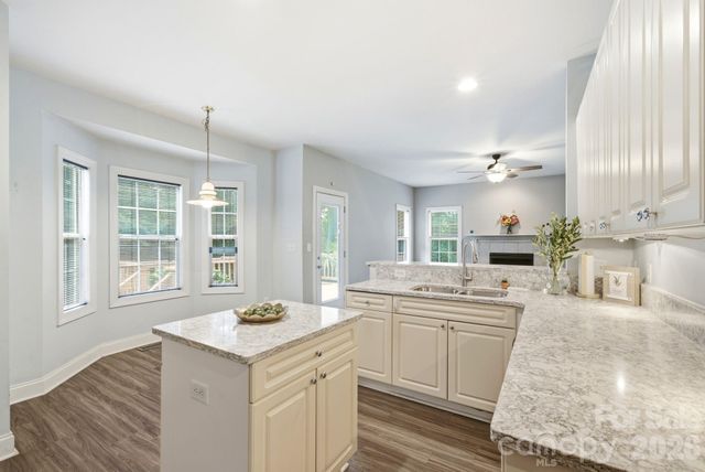 137 Purple Finch Lane, Mooresville, NC 28117