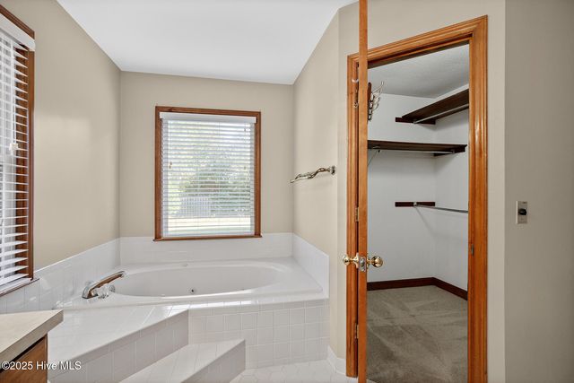 3325 Amber Drive, Wilmington, NC 28409