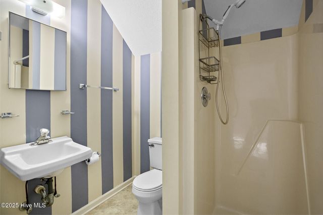 3325 Amber Drive, Wilmington, NC 28409