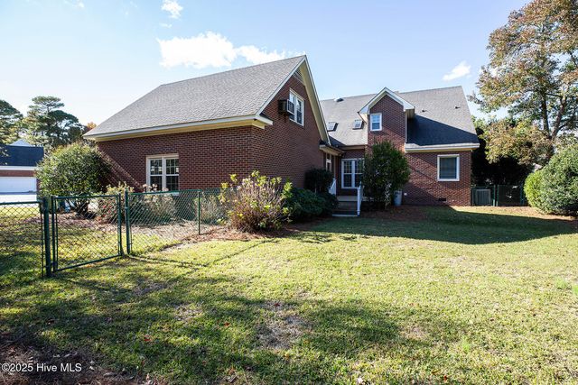 3325 Amber Drive, Wilmington, NC 28409