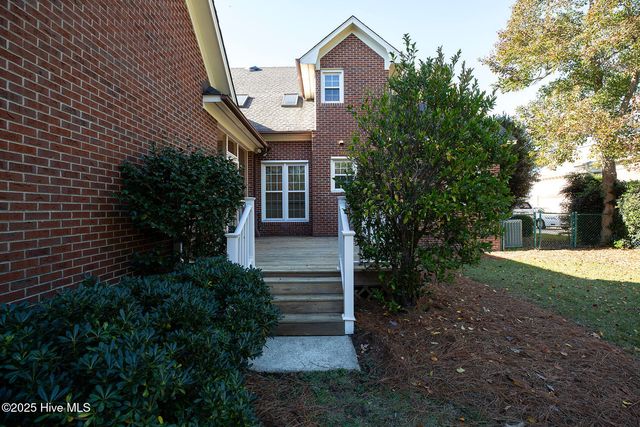 3325 Amber Drive, Wilmington, NC 28409