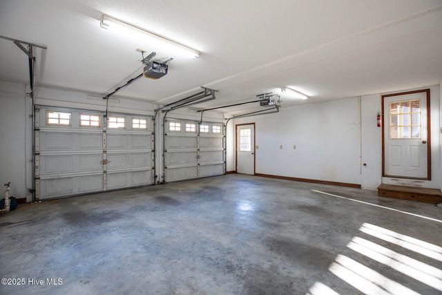 3325 Amber Drive, Wilmington, NC 28409