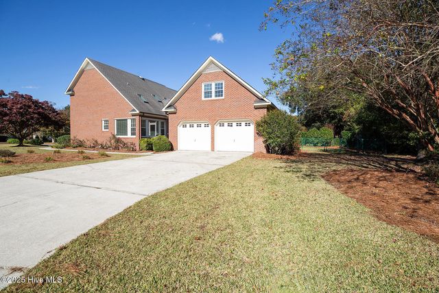 3325 Amber Drive, Wilmington, NC 28409