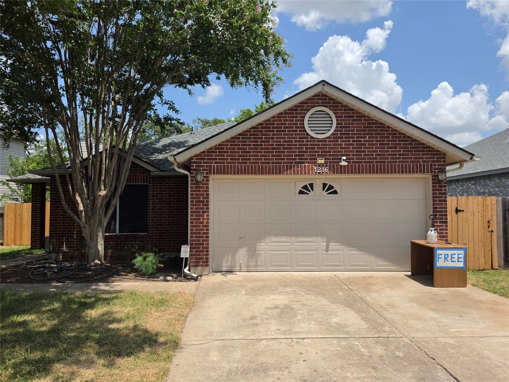 1216 Bradbury LN, Austin, TX 78753
