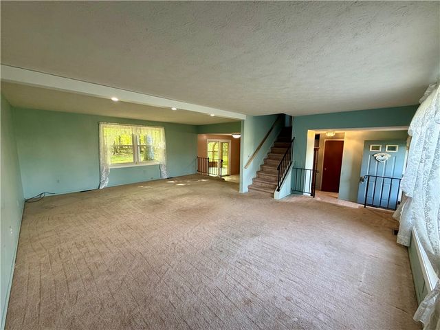 1391 Brookedge Drive, Hamlin, NY 14464