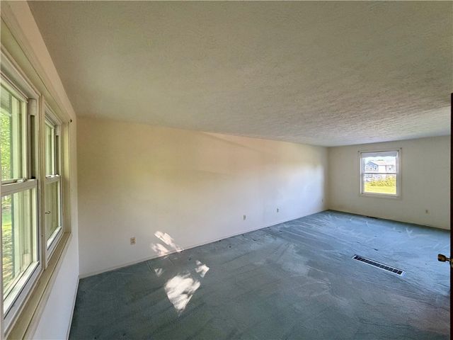 1391 Brookedge Drive, Hamlin, NY 14464