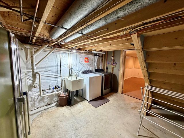 1391 Brookedge Drive, Hamlin, NY 14464