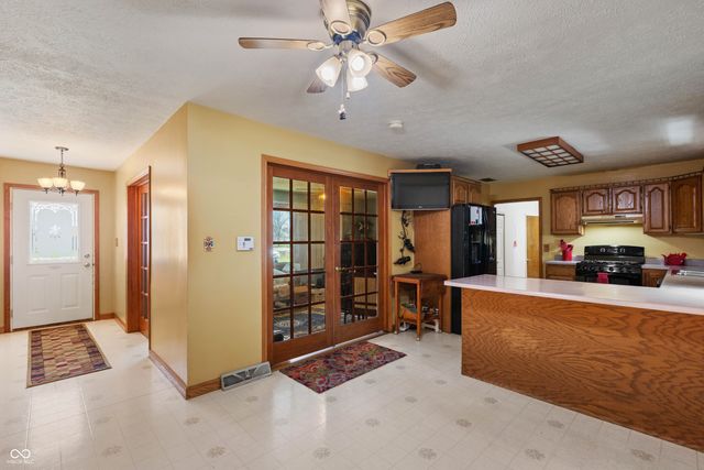 5150 Hickory Road, Indianapolis, IN 46239