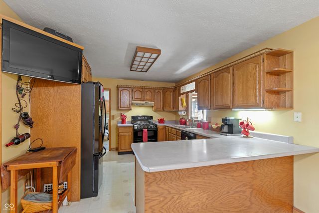 5150 Hickory Road, Indianapolis, IN 46239