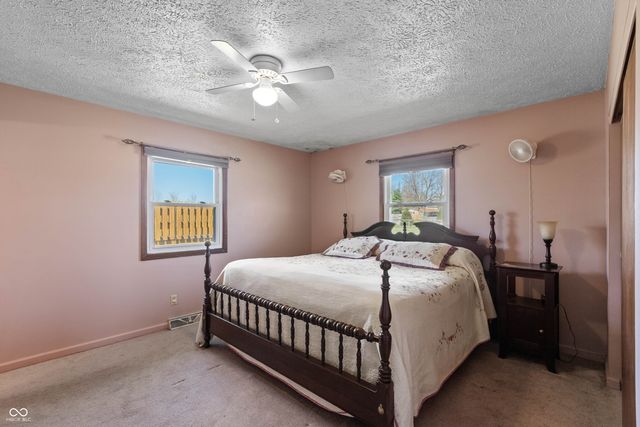 5150 Hickory Road, Indianapolis, IN 46239