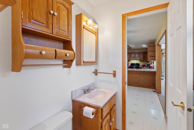 5150 Hickory Road, Indianapolis, IN 46239