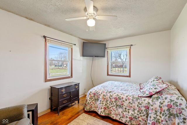 5150 Hickory Road, Indianapolis, IN 46239