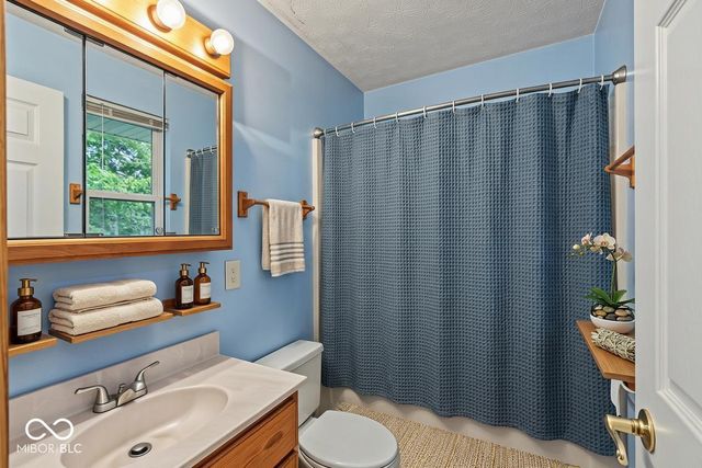 5150 Hickory Road, Indianapolis, IN 46239