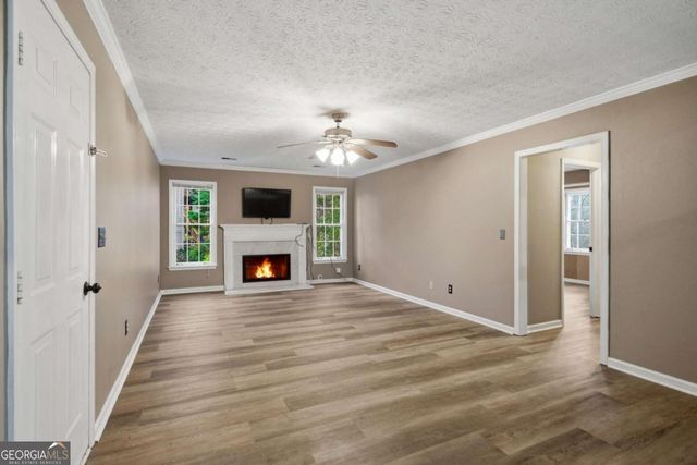 1543 Glencrest Trail, Lawrenceville, GA 30043