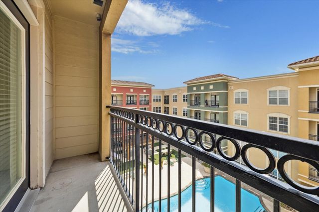 1711 Old Spanish Trail 440, Houston, TX 77054