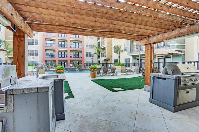 1711 Old Spanish Trail 440, Houston, TX 77054