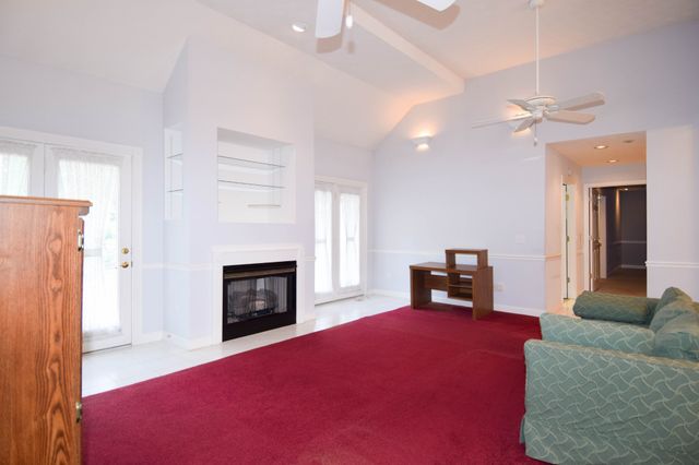 134 Stonehouse Dr, Gallatin, TN 37066