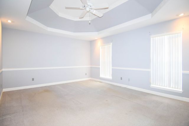 134 Stonehouse Dr, Gallatin, TN 37066